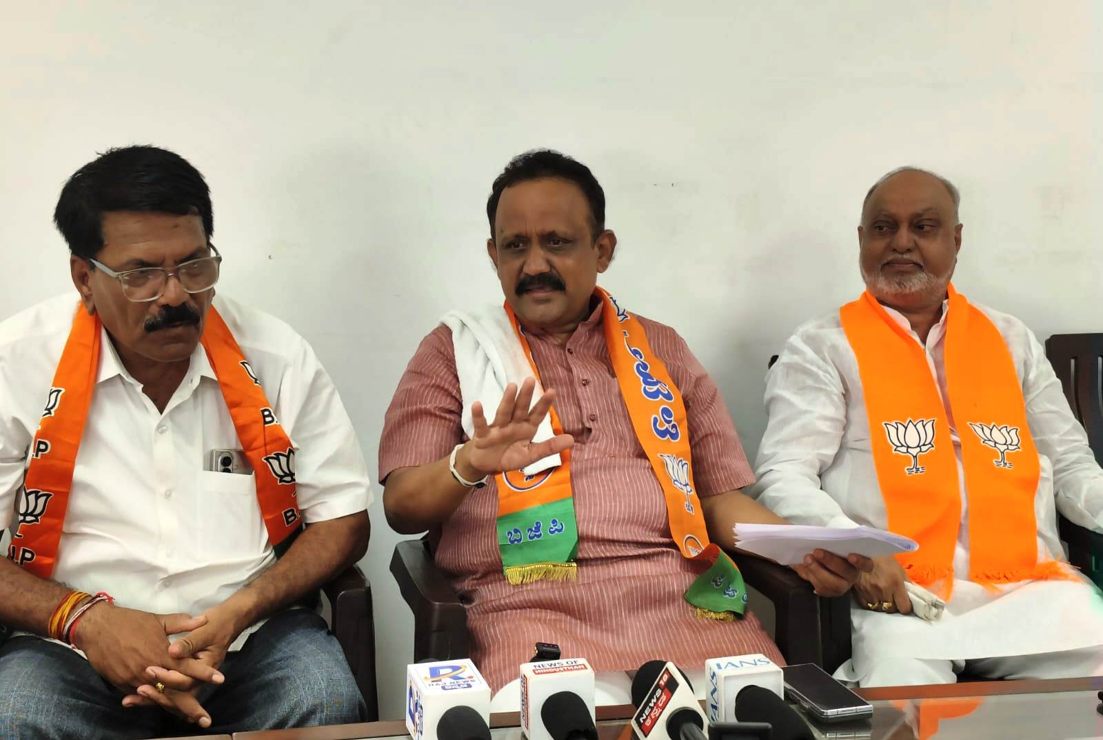 bjp congress debate